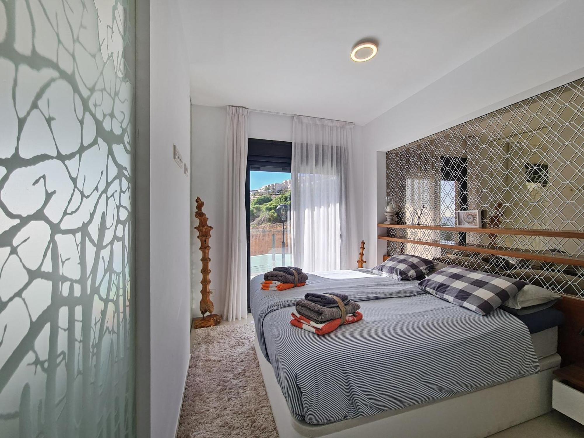 Beachfront Luxury Apartments By Nras Arenales del Sol Room photo